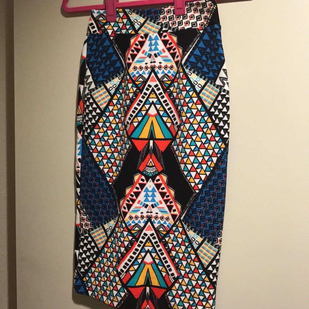 Patterned midi skirt